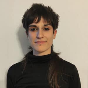 Andrea, del equipo de Tú Yo Psicólogos LGTBIQ+, dedicada a ofrecerte un espacio de confianza.